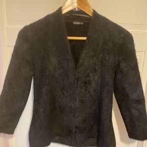 SOFTEST blk Crop J McLaughlin XS